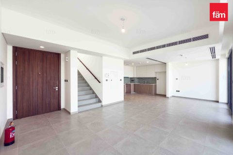 Shtëpi në qytet në Dubai, Emiratet e Bashkuara Arabe 3 dhoma gjumi, 174 m2. № 563859 - Foto 8