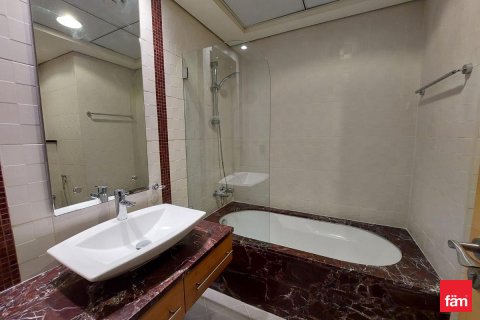 Appartement te huur in Dubai, VAE 3 slaapkamers, 201.6 vr.m., nr 679797 - foto 12