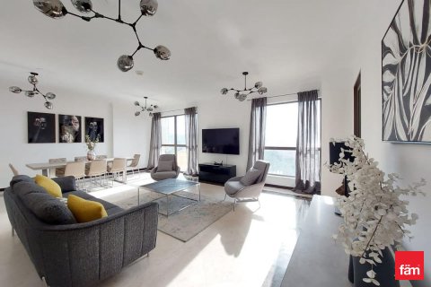 Appartement te huur in Dubai, VAE 3 slaapkamers, 201.6 vr.m., nr 679797 - foto 2