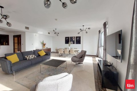 Appartement te huur in Dubai, VAE 3 slaapkamers, 201.6 vr.m., nr 679797 - foto 1