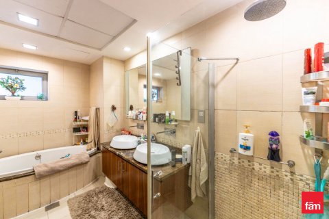 Apartmen di Business Bay, Dubai, UAE 4 bilik tidur, 410.5 meter persegi № 679795 - foto 15