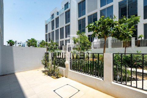 Townhouse in Al Barari, Dubai, UAE 4 bedrooms, 180.23 sq.m. № 746288 - photo 14