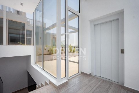 Townhouse in Al Barari, Dubai, UAE 4 bedrooms, 180.23 sq.m. № 746288 - photo 10