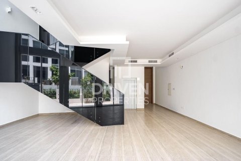 Таунхаус Аль-Барари, Дубай, БАӘ-да 4 жатын бөлмелер, 180.23 м² № 746288