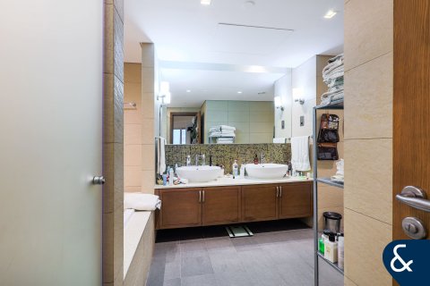 Palm Jumeirah, Dubai, BAE’de satılık daire 2 yatak odası, 180 m&sup2; No 698439 - fotoğraf 17