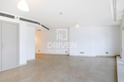 Apartmen di DIFC, Dubai, UAE 1 bilik, 77.85 meter persegi № 759295 - foto 3