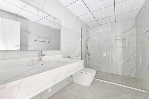Apartament na sprzedaż w Jumeirah Islands, Dubai, ZEA 1 sypialnia, 90 mkw., nr 734267 - zdjęcie 15