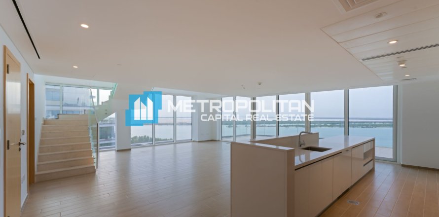Apartment on the Yas Island, Abu Dhabi, UAE 3 bedrooms, 224.4 sq.m. № 669590