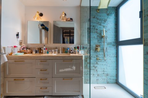 Kaupunkipientalo Tilal Al Ghaf, Dubai, Arabiemiraatit 3 makuuhuonetta, 199 m2 № 696202 - kuva 8