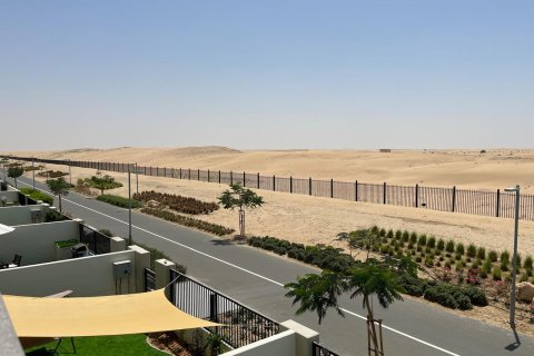 خانه شهری در Dubai ، امارات متحده عربی 3 خوابه ، 207 متر مربع.  شماره 696199