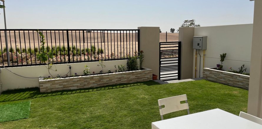 Adosado en Dubai, EAU 3 dormitorios, 207 m² № 696199