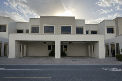 تاون هاوس للبيع في دبي، الإمارات العربية المتحدة 3 غرفة نوم ، 207 متر مربع ، رقم 696199 - صورة 2