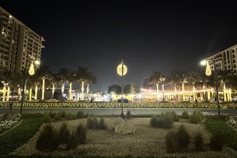 Lägenhet till försäljning i Dubai, UAE 2 sovrum, 110 kvm Nr. 696203 - fotografi 11