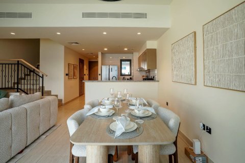 Villa te koop in Golf City, Dubai, VAE 3 slaapkamers, 144 vr.m., nr 696204 - foto 4