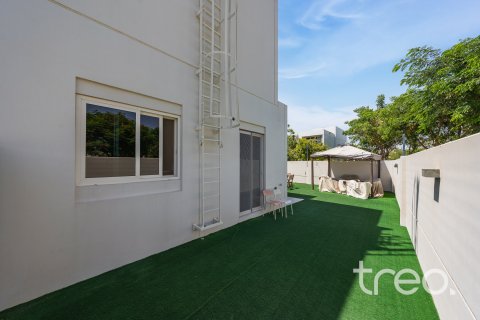 Rekkehus til salgs i Mudon, Dubai, Emiratene 4 soverom, 280.57 kvm Nr. 733242 - Foto 9