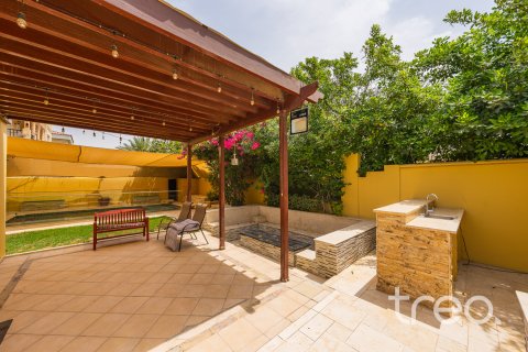 Villa till försäljning i The Villa, Dubai, UAE 4 sovrum, 459.87 kvm Nr. 733092 - fotografi 8