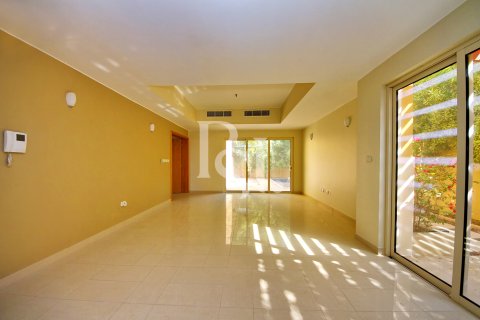 خانه شهری برای فروش در Al Raha Gardens، Abu Dhabi، امارات متحده عربی 3 خوابه ، 200 متر مربع ، شماره 717308 - تصویر 4