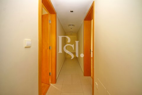 خانه شهری برای فروش در Al Raha Gardens، Abu Dhabi، امارات متحده عربی 3 خوابه ، 200 متر مربع ، شماره 717308 - تصویر 2