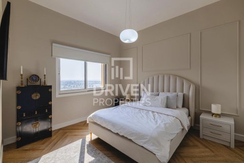 Huoneisto Jumeirah Golf Estates, Dubai, Arabiemiraatit 4 makuuhuonetta, 217 m2 № 682635 - kuva 9