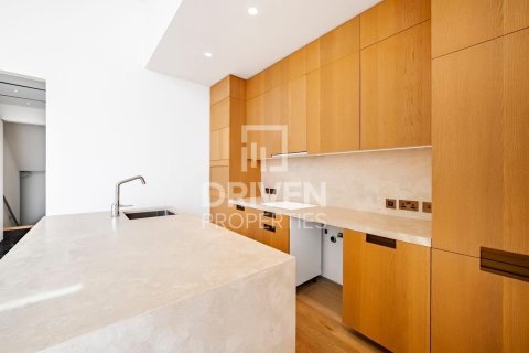 Vila v Jumeirah, Dubai, SAE 5 spální, 683 m2 č. 682637 - Fotografia 10