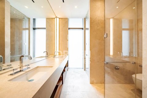 Vila v Jumeirah, Dubai, SAE 5 spální, 683 m2 č. 682637 - Fotografia 18
