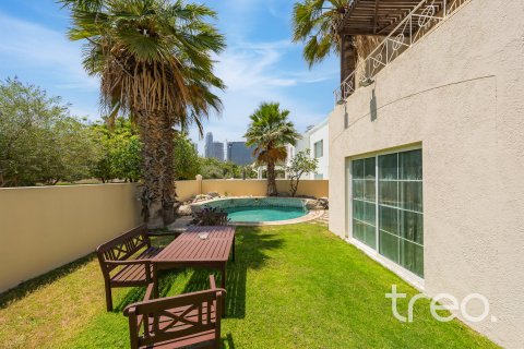 Huvila Meadows, Dubai, Arabiemiraatit 4 makuuhuonetta, 352.2 m2 № 733087 - kuva 19