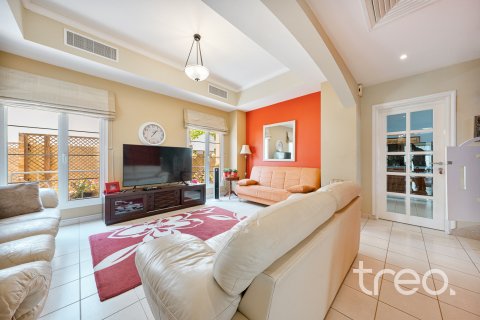 Huvila Meadows, Dubai, Arabiemiraatit 4 makuuhuonetta, 352.2 m2 № 733087 - kuva 7