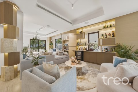 Villa till försäljning i Arabian Ranches 2, Dubai, UAE 4 sovrum, 400.32 kvm Nr. 733083 - fotografi 4
