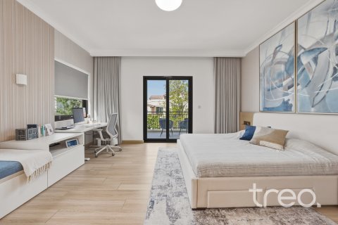 Villa till försäljning i Arabian Ranches 2, Dubai, UAE 4 sovrum, 400.32 kvm Nr. 733083 - fotografi 17