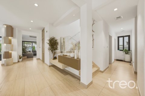 Villa till försäljning i Arabian Ranches 2, Dubai, UAE 4 sovrum, 400.32 kvm Nr. 733083 - fotografi 13