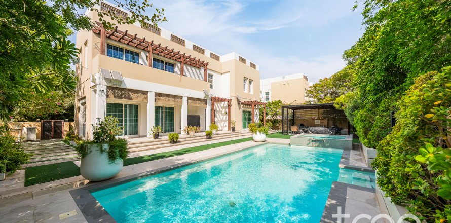 Vila v Mudon, Dubai, SAE 5 spální, 529.55 m2 č. 733085