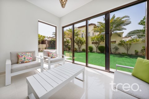 Vila di Arabian Ranches 2, Dubai, UAE 4 bilik tidur, 404.5 meter persegi № 733088 - foto 13