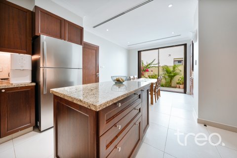 Vila di Arabian Ranches 2, Dubai, UAE 4 bilik tidur, 404.5 meter persegi № 733088 - foto 6