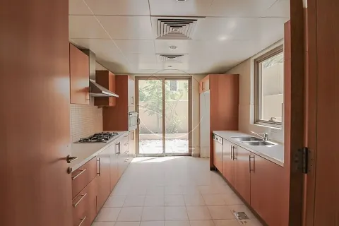 Vila v Al Raha Gardens, Abu Dhabi, SAE 4 spálne, 402 m2 č. 700669 - Fotografia 2