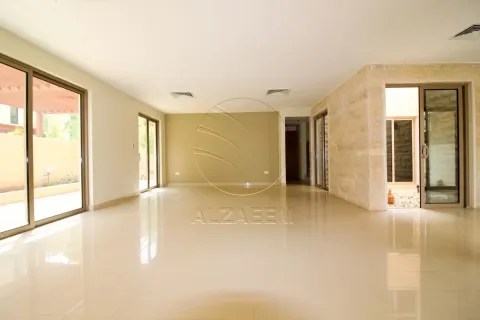 Vila v Al Raha Gardens, Abu Dhabi, SAE 4 spálne, 402 m2 č. 700669 - Fotografia 7