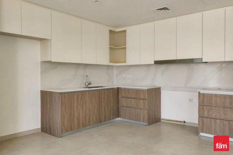 Kaupunkipientalo Dubai, Arabiemiraatit 4 makuuhuonetta, 255.5 m2 № 647662 - kuva 5