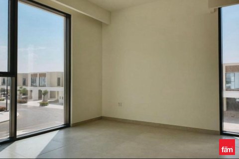 Kaupunkipientalo Dubai, Arabiemiraatit 4 makuuhuonetta, 255.5 m2 № 647662 - kuva 4