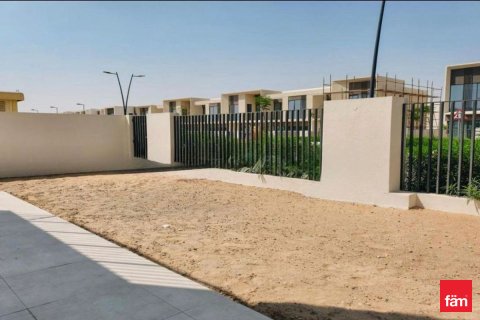 Kaupunkipientalo Dubai, Arabiemiraatit 4 makuuhuonetta, 255.5 m2 № 647662 - kuva 10