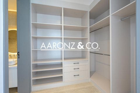 Vila v Al Barari, Dubai, SAE 4 ložnice, 459 m² Č.: 670454 - fotografie 15