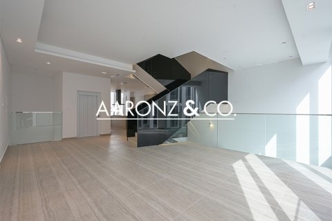 Vila v Al Barari, Dubai, SAE 4 ložnice, 459 m² Č.: 670455 - fotografie 2