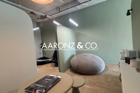 Зняти в оренду офіс в Бизнес-Бэй, Дубай, ОАЕ 109м2, № 670453 - фото 6