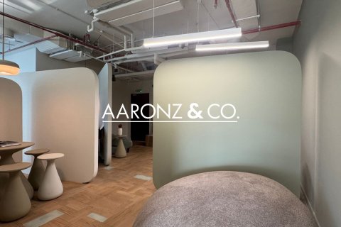 Зняти в оренду офіс в Бизнес-Бэй, Дубай, ОАЕ 109м2, № 670453 - фото 9