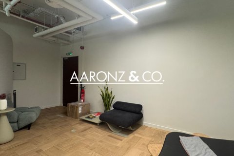 Зняти в оренду офіс в Бизнес-Бэй, Дубай, ОАЕ 109м2, № 670453 - фото 4