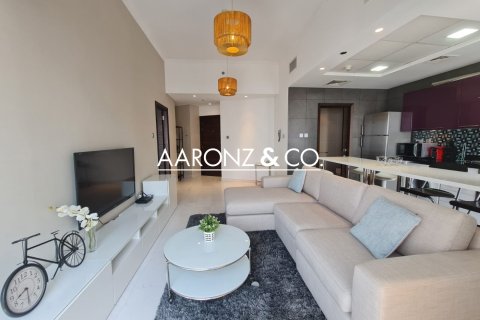 Apartmen di Dubai Marina, UAE 1 bilik tidur, 70.7 meter persegi № 670456 - foto 1