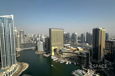 آپارتمان برای فروش در Dubai Marina، Dubai، امارات متحده عربی 3 خوابه ، 236 متر مربع ، شماره 649494 - تصویر 1