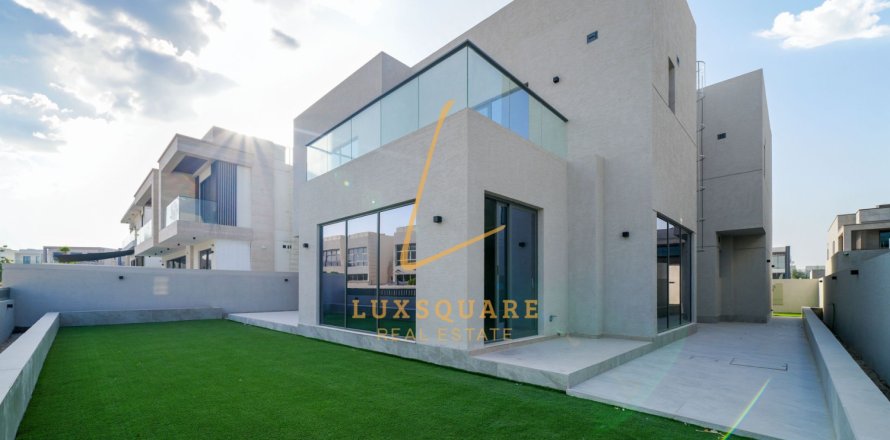 Huvila Al Furjan, Dubai, Arabiemiraatit 5 makuuhuonetta, 600 m2 № 721274