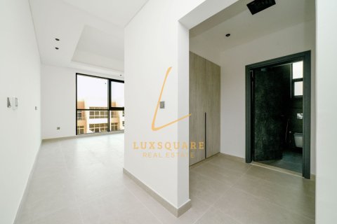 Huvila Al Furjan, Dubai, Arabiemiraatit 5 makuuhuonetta, 600 m2 № 721274 - kuva 16