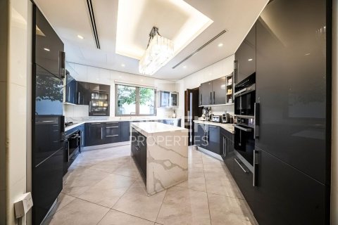 Villa til salgs i Palm Jumeirah, Dubai, Emiratene 6 soverom, 910 kvm Nr. 653165 - Foto 21