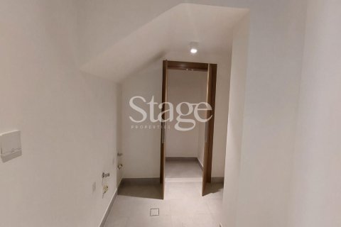 Вилла Al Furjan, Дубай, БАӘ-да 5 жатын бөлмелер, 715 м² № 752131 - фото 17