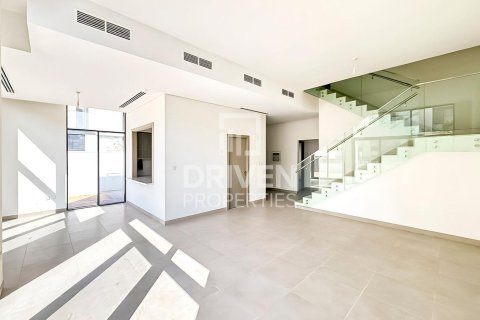 Kuća u nizu u Al Furjan, Dubai, UAE 4 spavaćih soba, 240 m2 Br. 655141 - fotografija 1